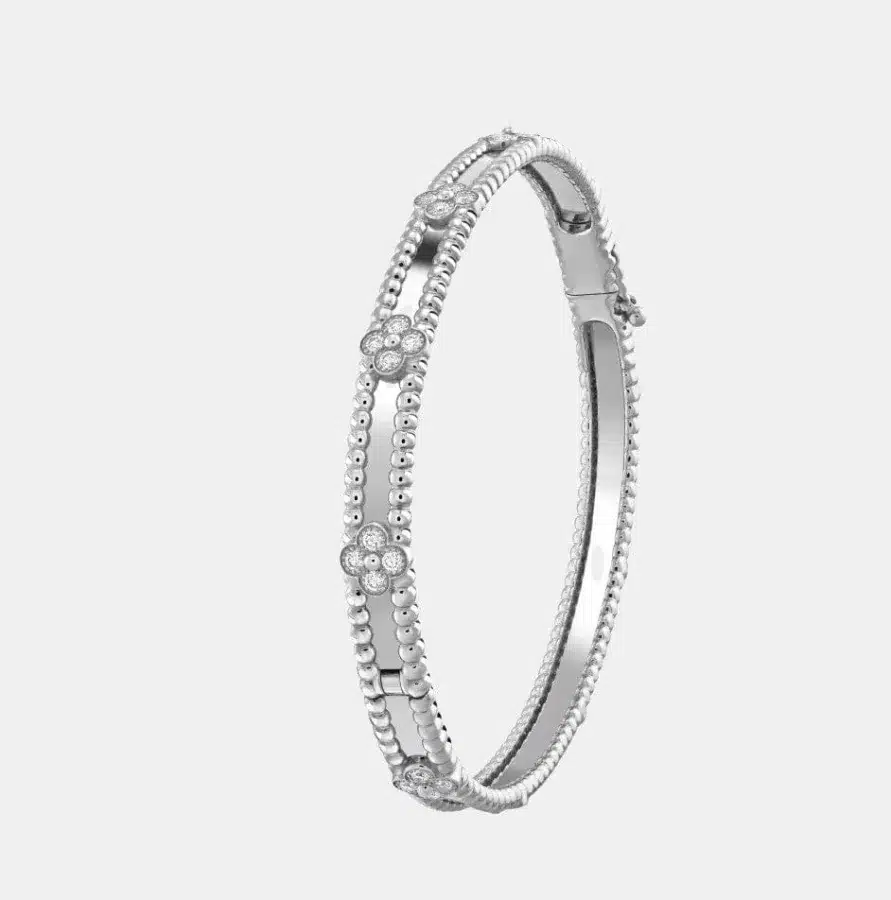 Bracelet Perlée Van Cleef & Arpels en or blanc, diamant 0.68ct — photographie du modèle, cote d’occasion GOLDMARKET