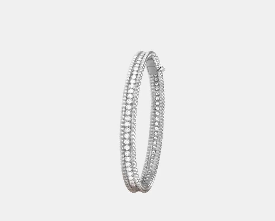 Bracelet Perlée Van Cleef & Arpels en or blanc, diamant 1.94ct — photographie du modèle, cote d’occasion GOLDMARKET