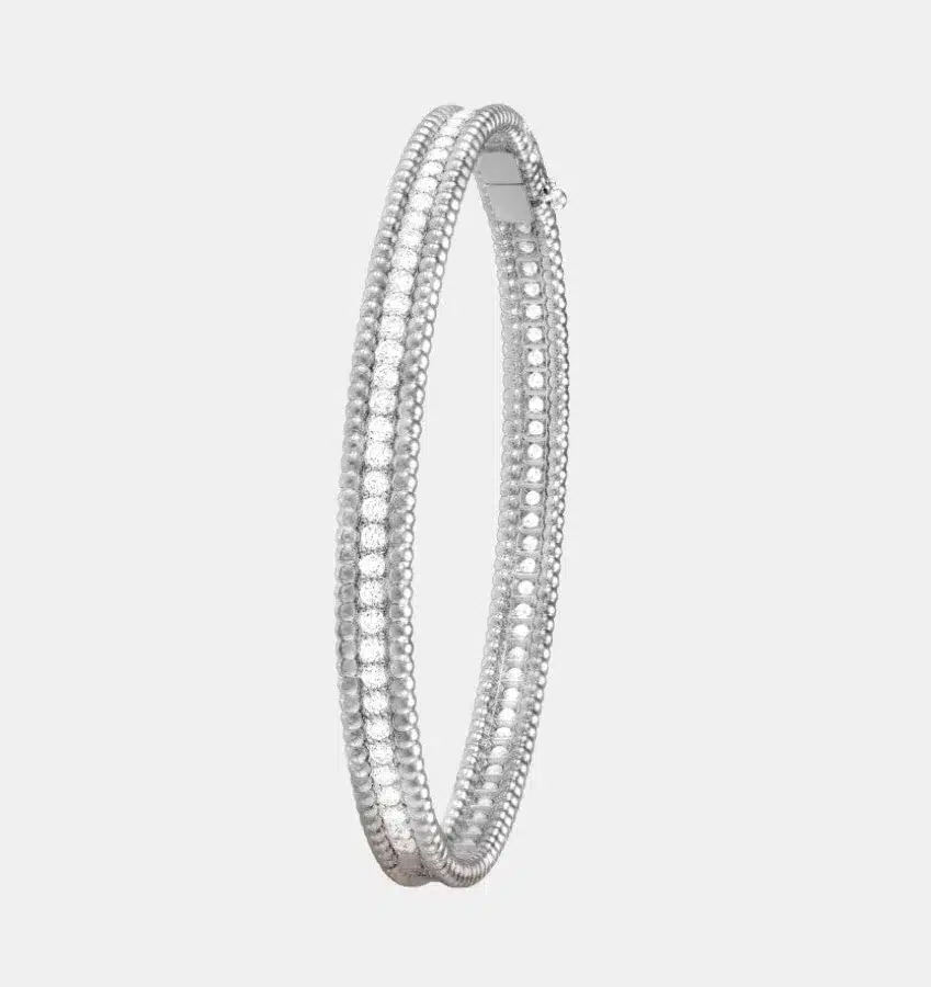 Bracelet Perlée Van Cleef & Arpels en or blanc, diamant 2.27ct — photographie du modèle, cote d’occasion GOLDMARKET