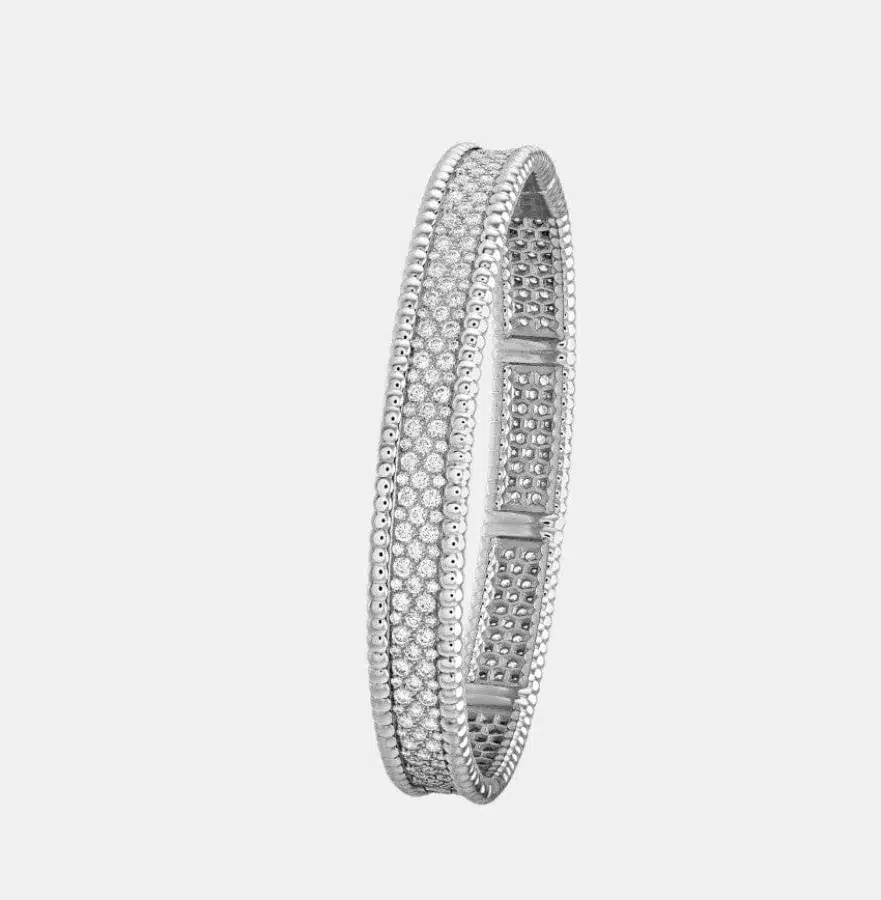 Bracelet Perlée Van Cleef & Arpels en or blanc, diamant 3.11ct — photographie du modèle, cote d’occasion GOLDMARKET