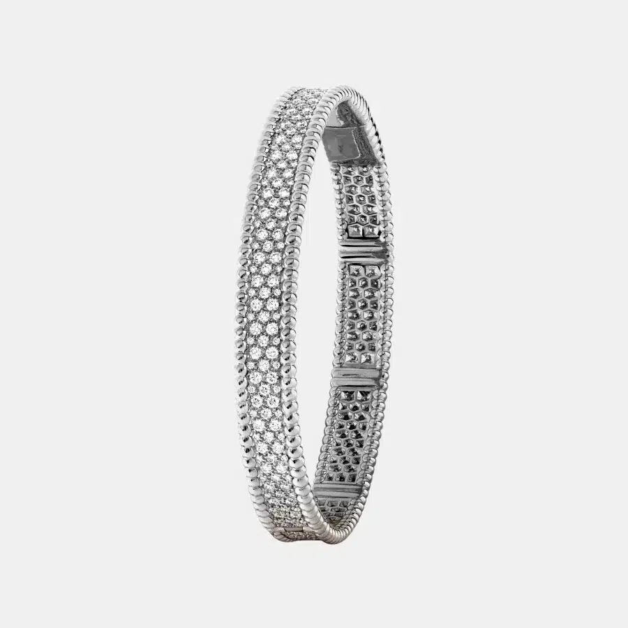 Bracelet Perlée Van Cleef & Arpels en or blanc, diamant 3.37ct — photographie du modèle, cote d’occasion GOLDMARKET