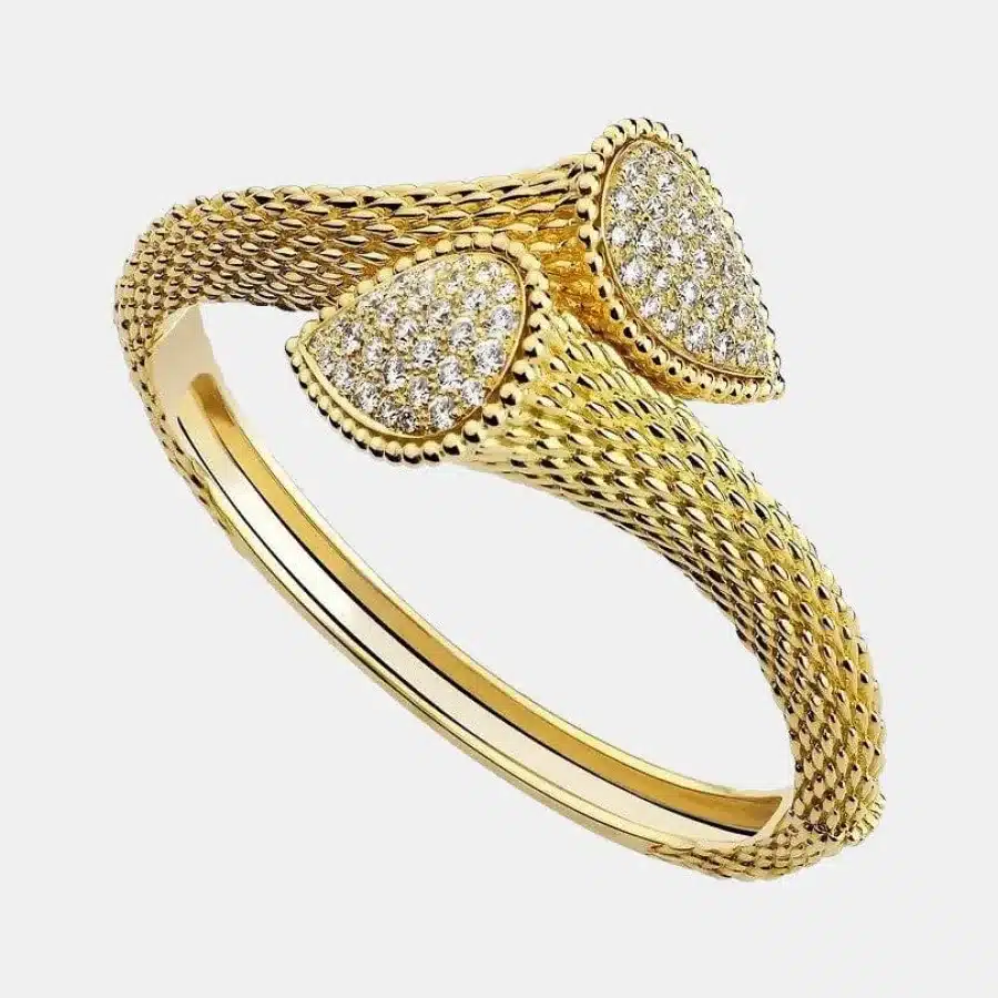 Bracelet Serpent Bohème Boucheron en or jaune, diamant 2.59ct, motif l — photographie du modèle, cote d’occasion GOLDMARKET