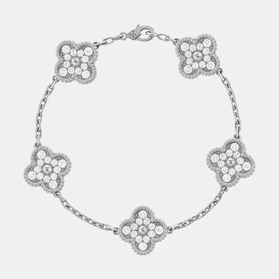 Bracelet Vintage Alhambra Van Cleef & Arpels en or blanc, diamant 2.42ct — photographie du modèle, cote d’occasion GOLDMARKET