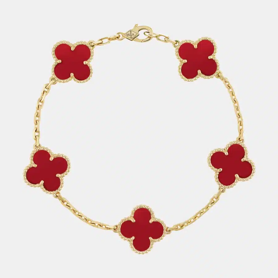 Bracelet Vintage Alhambra Van Cleef & Arpels en or jaune, cornaline 5 motifs — photographie du modèle, cote d’occasion GOLDMARKET