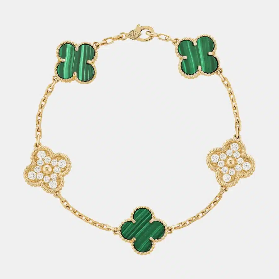 Bracelet Vintage Alhambra Van Cleef & Arpels en or jaune, mixte 5 motifs — photographie du modèle, cote d’occasion GOLDMARKET