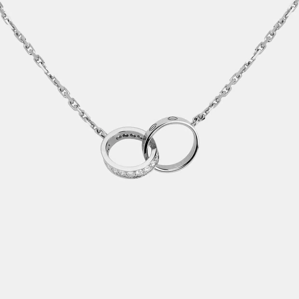 Collier Love Cartier en or blanc, diamant — photographie du modèle, cote d’occasion GOLDMARKET
