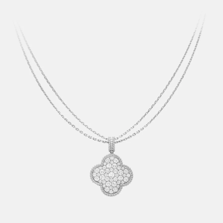 Collier Magic Alhambra Van Cleef & Arpels en or blanc, diamant 2.55ct — photographie du modèle, cote d’occasion GOLDMARKET