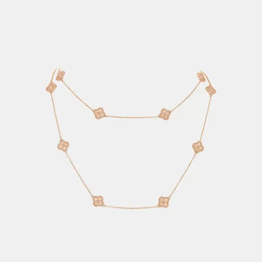 Collier Sweet Alhambra Van Cleef & Arpels en or rose — photographie du modèle, cote d’occasion GOLDMARKET