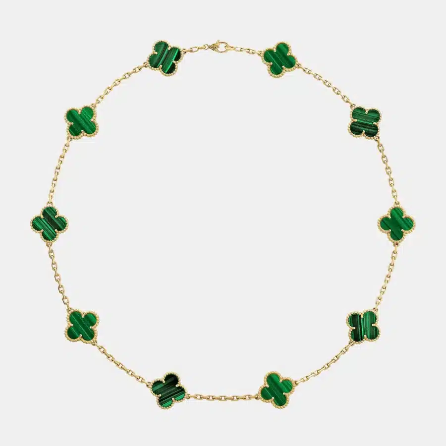 Collier Vintage Alhambra Van Cleef & Arpels en or jaune, malachite — photographie du modèle, cote d’occasion GOLDMARKET