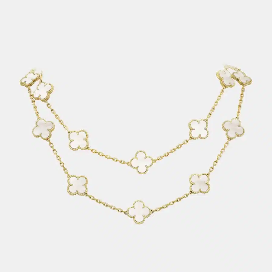 Collier Vintage Alhambra Van Cleef & Arpels en or jaune, perle 20 motifs — photographie du modèle, cote d’occasion GOLDMARKET