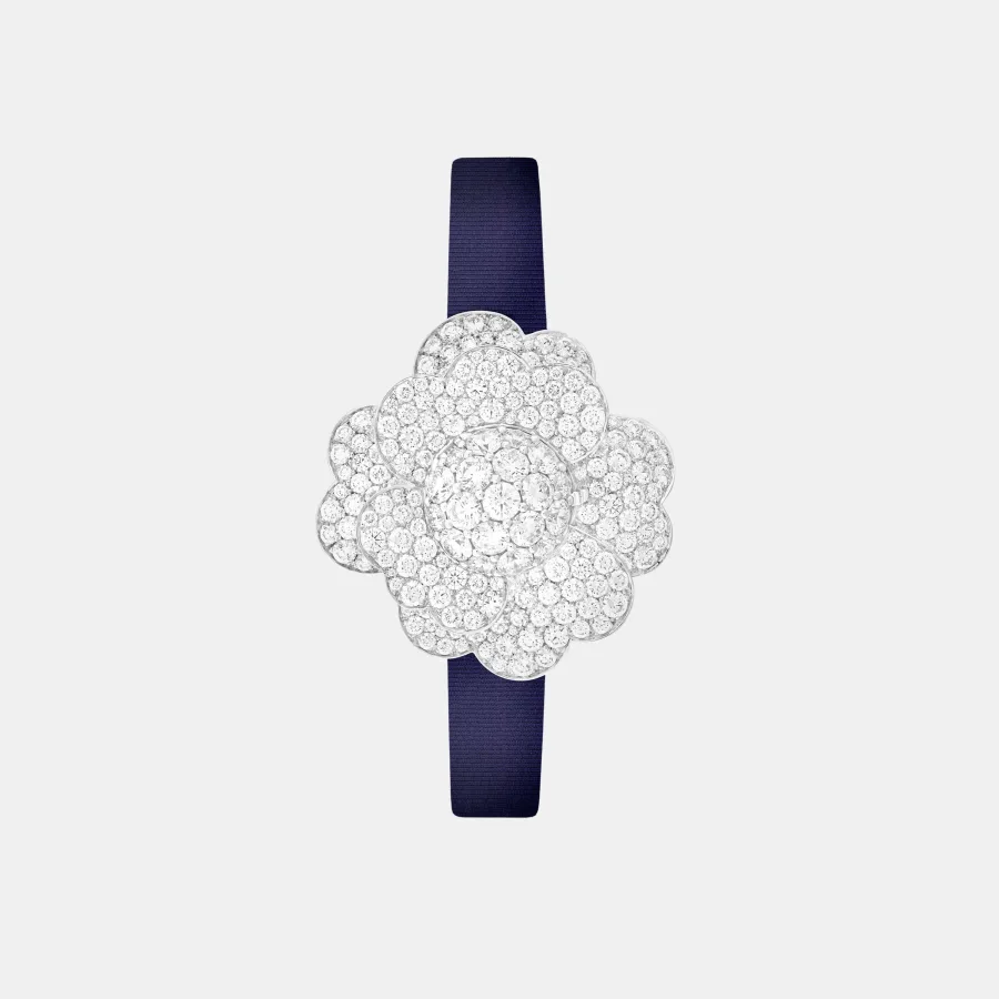 Montre Cosmos Van Cleef & Arpels en or blanc, diamant 12.2ct