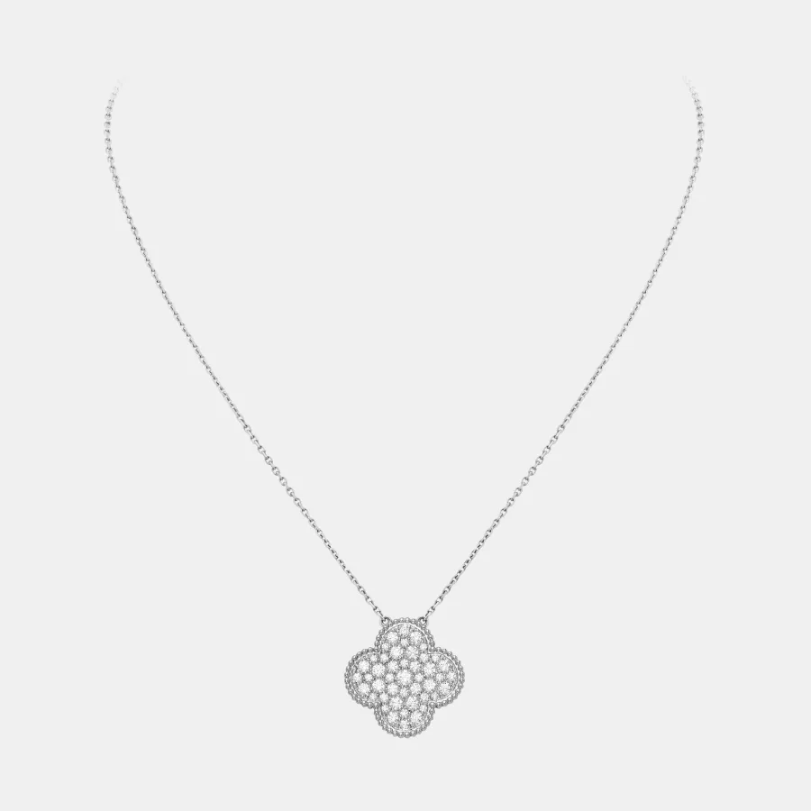 Pendentif Magic Alhambra Van Cleef & Arpels en or blanc, diamant 2.45ct — photographie du modèle, cote d’occasion GOLDMARKET