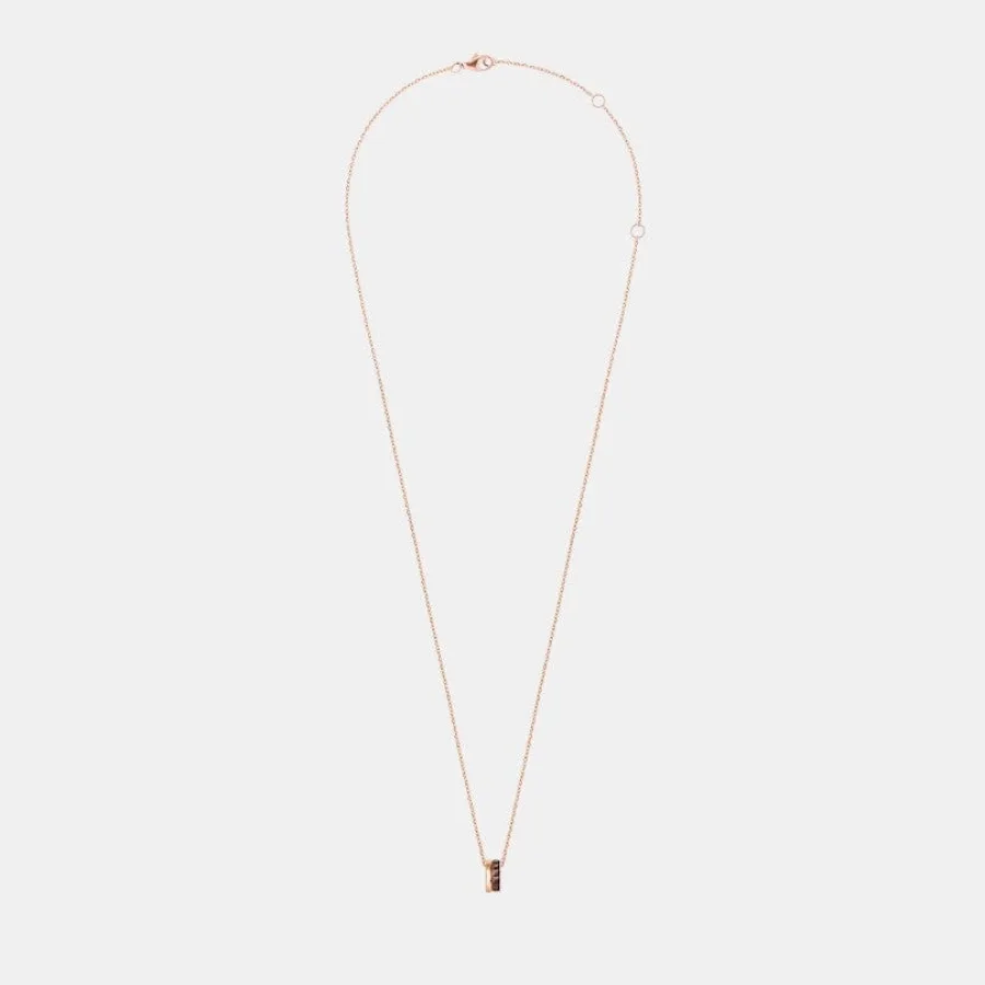 Pendentif Quatre Boucheron en or — photographie du modèle, cote d’occasion GOLDMARKET