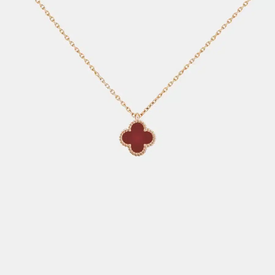 Pendentif Sweet Alhambra Van Cleef & Arpels en or rose, cornaline — photographie du modèle, cote d’occasion GOLDMARKET