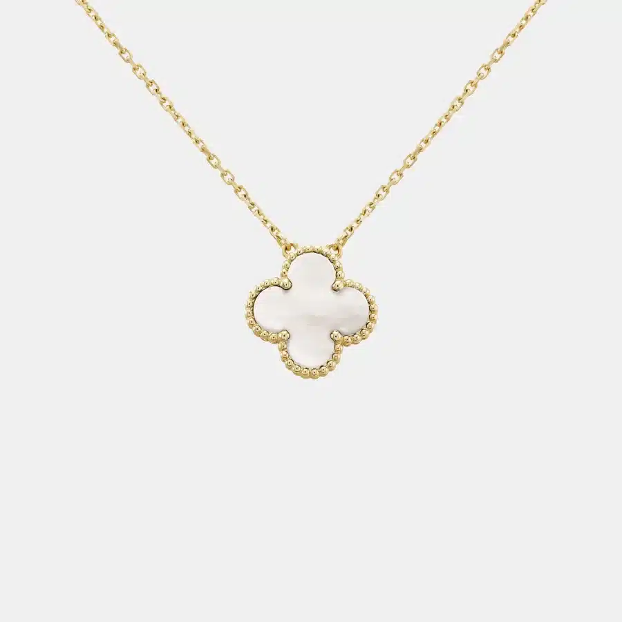 Pendentif Vintage Alhambra Van Cleef & Arpels en or jaune, perle — photographie du modèle, cote d’occasion GOLDMARKET